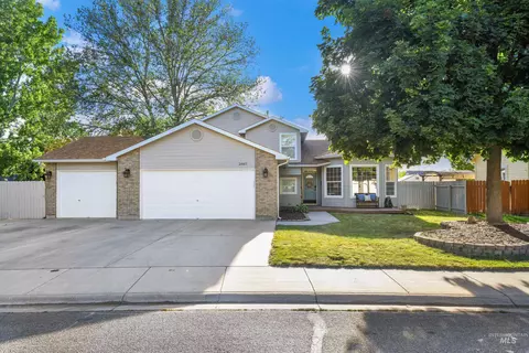 2887 N Fieldstone Way, Meridian, ID 83646