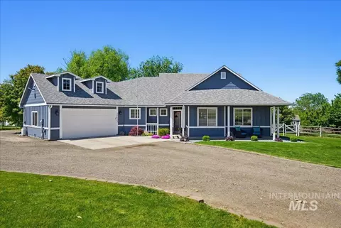 24623 Falcon Ln, Caldwell, ID 83607