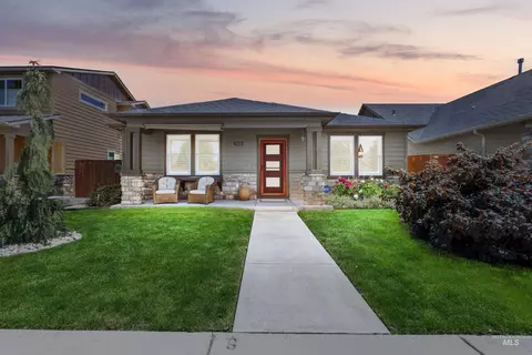 7588 N Froman Ave, Garden City, ID 83714