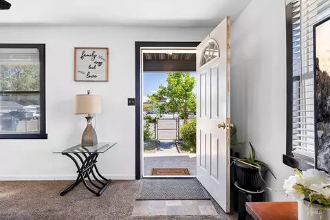 Entry Way - 102 E 6th St, Rupert, ID 83350 photo 1 of 5