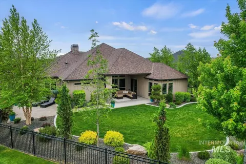 Exterior - 6252 W Striker Dr, Eagle, ID 83616 photo 4 of 8