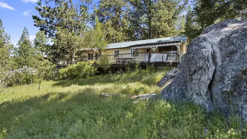 Exterior - 3 Laguna Pl, Cascade, ID 83611 photo 8 of 14