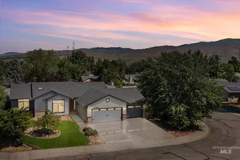 2738 E Mendota Dr, Boise, ID 83716