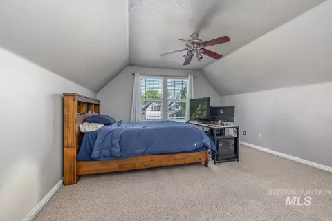 Bedroom - 279 E Stonewater Ct, Eagle, ID 83616 photo 3 of 4