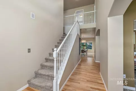 Entry Way - 279 E Stonewater Ct, Eagle, ID 83616 photo 1 of 4