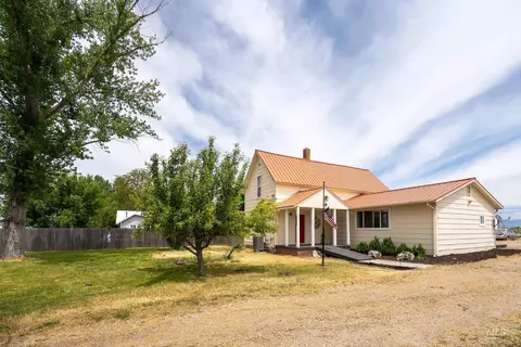 18458 11th Ave, Nampa, ID 83687