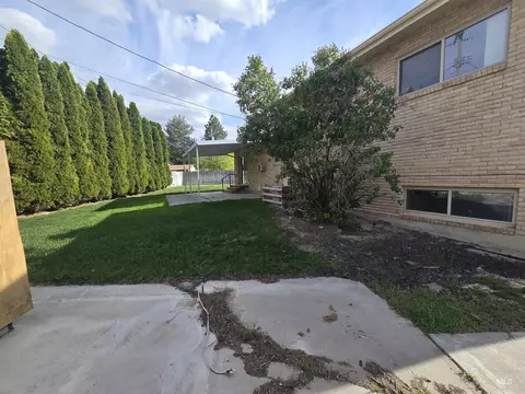 Exterior - 2863 Berkeley Dr, Burley, ID 83318 photo 3 of 8
