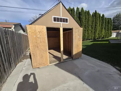 Exterior - 2863 Berkeley Dr, Burley, ID 83318 photo 8 of 8