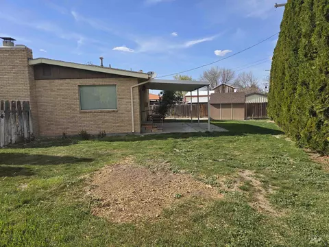 Exterior - 2863 Berkeley Dr, Burley, ID 83318 photo 7 of 8
