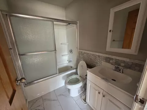 Bath - 2863 Berkeley Dr, Burley, ID 83318 photo 1 of 2