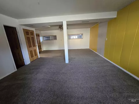 Living - 2863 Berkeley Dr, Burley, ID 83318 photo 4 of 5