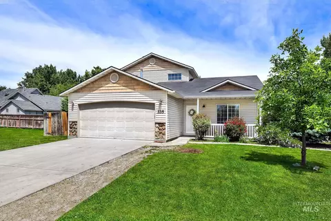 335 N Coppertree Dr, Nampa, ID 83686
