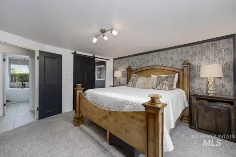 Bedroom - 2174 Hillcrest Dr, Twin Falls, ID 83301 photo 4 of 5