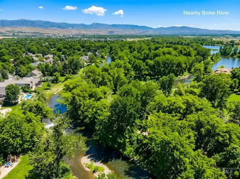 View/Area - 1122 W Two Rivers Ln, Eagle, ID 83616 photo 2 of 3