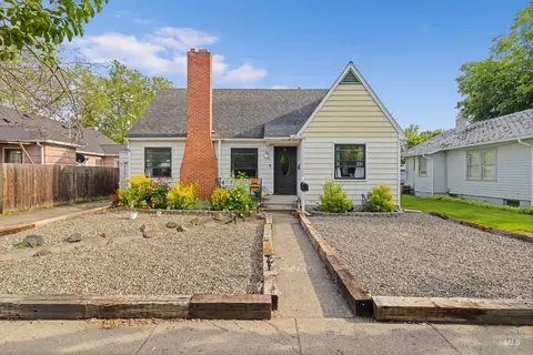 1022 10th Ave, Lewiston, ID 83501