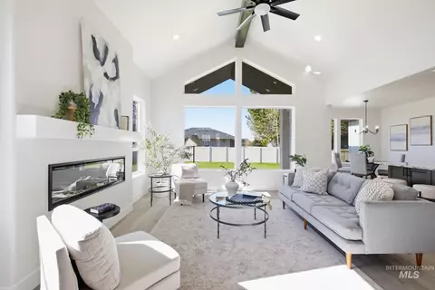 Living - 931 E Ave E, Jerome, ID 83338 photo 3 of 3