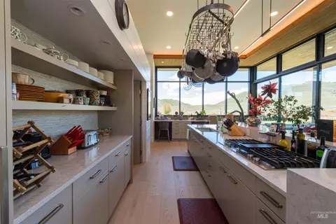 Kitchen - 20 Mcatee Ln, Hailey, ID 83333 photo 1 of 4