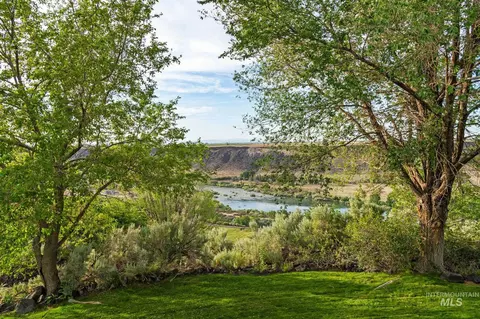 Exterior - 1750 E 4550 N, Buhl, ID 83316 photo 2 of 12