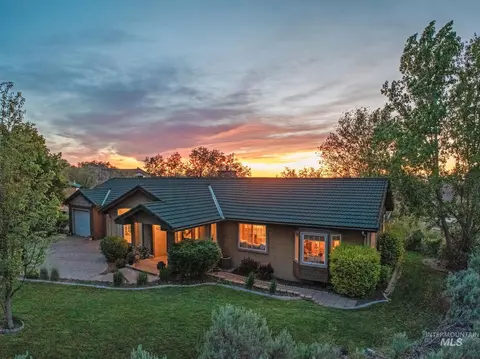 Exterior - 1750 E 4550 N, Buhl, ID 83316 photo 5 of 12