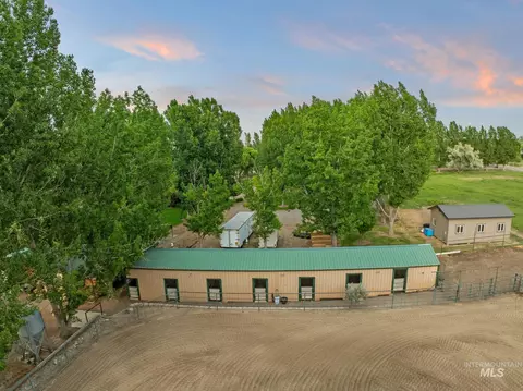 Exterior - 1750 E 4550 N, Buhl, ID 83316 photo 9 of 12