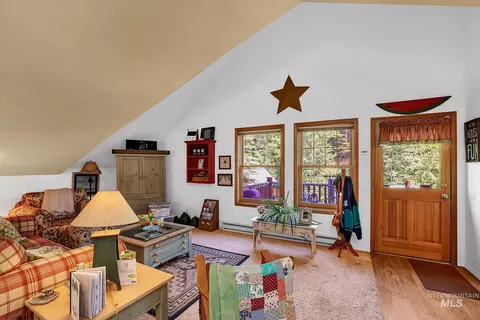 Living - 1345 Divot Ln, Mccall, ID 83638 photo 4 of 4