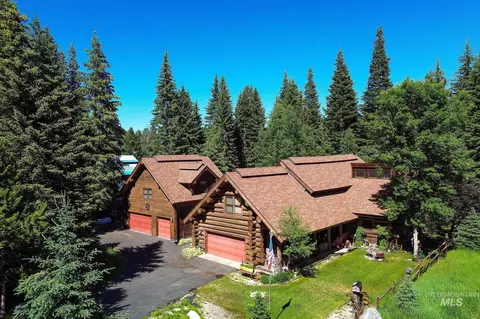 1345 Divot Ln, Mccall, ID 83638