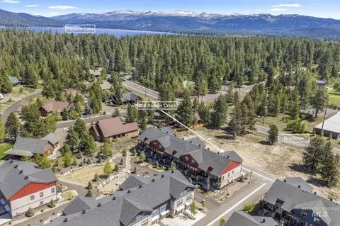 302 Broken Crk, Mccall, ID 83638