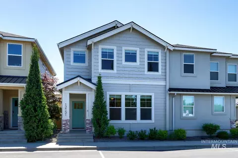 12151 W Evely Pines Ln, Star, ID 83669