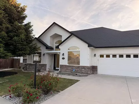 2423 N Robie Ave, Meridian, ID 83646