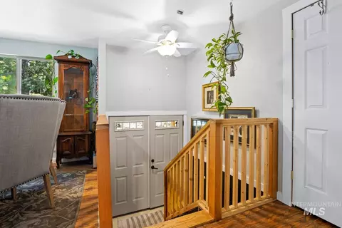 Entry Way - 907 Ann St, Mccall, ID 83638 photo 1 of 1