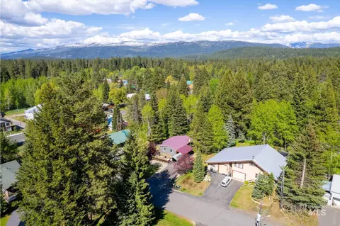 View/Area - 907 Ann St, Mccall, ID 83638 photo 2 of 3