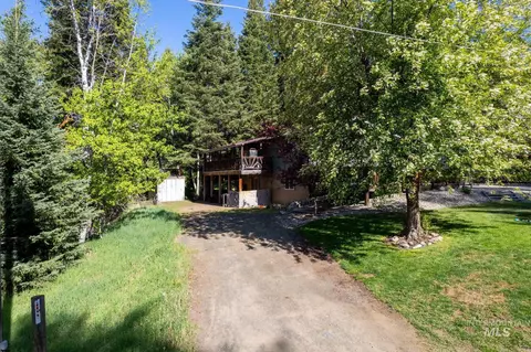 Exterior - 907 Ann St, Mccall, ID 83638 photo 13 of 14