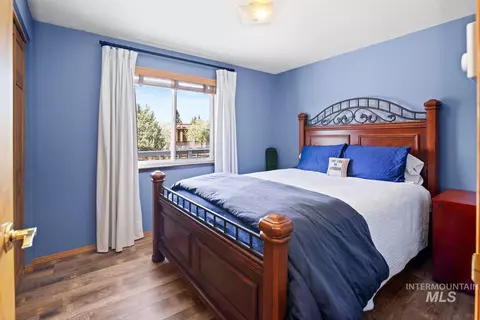 Bedroom - 1605 Lawrence Dr, Mccall, ID 83638 photo 6 of 6