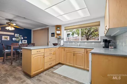 Kitchen - 1605 Lawrence Dr, Mccall, ID 83638 photo 1 of 4