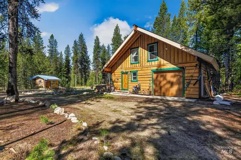 321 Secesh River Rd, Mccall, ID 83638
