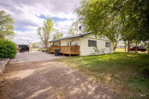 794 Park Ave, Twin Falls, ID 83301
