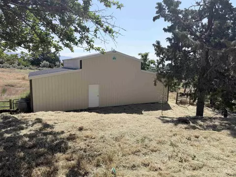 4640 N Skyline Dr, Eagle, ID 83616 photo 9