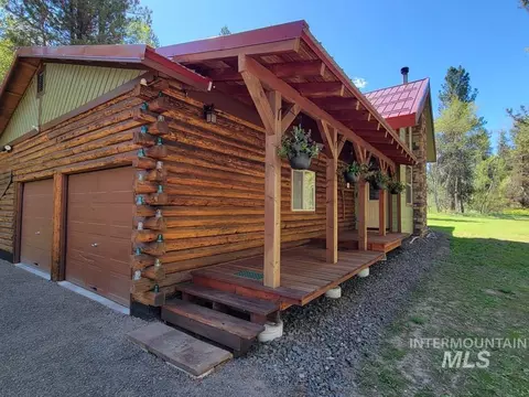 Exterior - 10534 Hwy 55, Cascade, ID 83611 photo 4 of 13