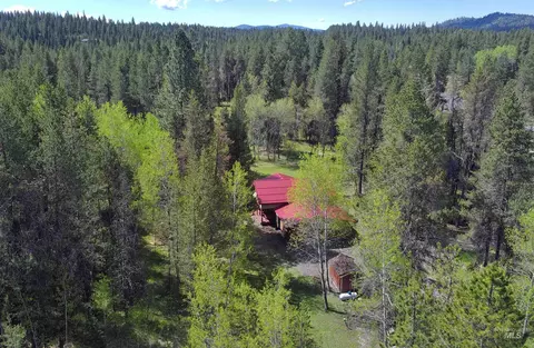 10534 Hwy 55, Cascade, ID 83611