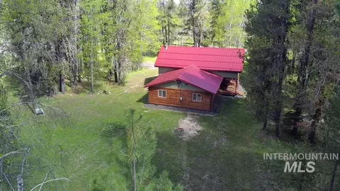Exterior - 10534 Hwy 55, Cascade, ID 83611 photo 1 of 13