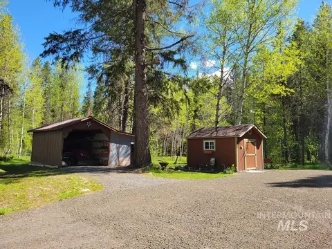Exterior - 10534 Hwy 55, Cascade, ID 83611 photo 3 of 13