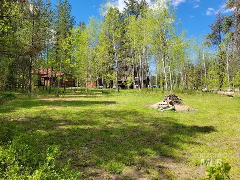 Exterior - 10534 Hwy 55, Cascade, ID 83611 photo 2 of 13