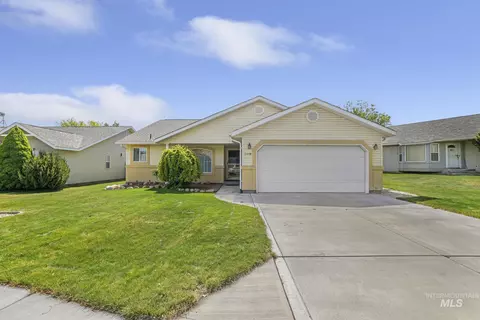 2448 Cedarchip Rd, Twin Falls, ID 83301