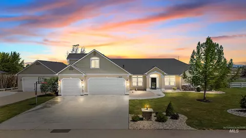 1424 S Secretariat Way, Nampa, ID 83686