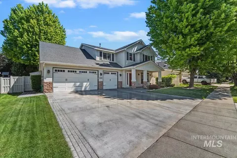 Exterior - 2998 E Shadowwolf Dr, Eagle, ID 83616 photo 1 of 9