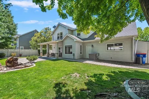 Exterior - 2998 E Shadowwolf Dr, Eagle, ID 83616 photo 7 of 9