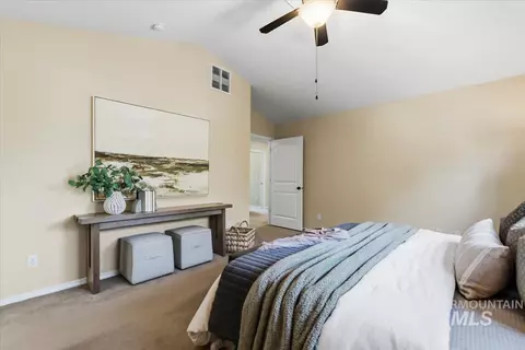 Bedroom - 2998 E Shadowwolf Dr, Eagle, ID 83616 photo 2 of 3