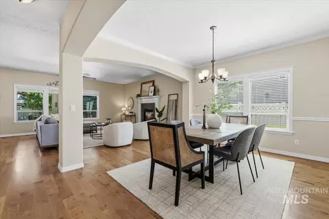 Dining - 2998 E Shadowwolf Dr, Eagle, ID 83616 photo 1 of 3
