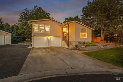 3415 Selway Dr, Lewiston, ID 83501