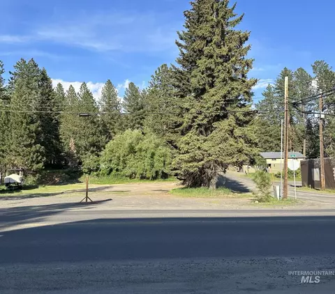 301 N 3rd St, Mccall, ID 83638